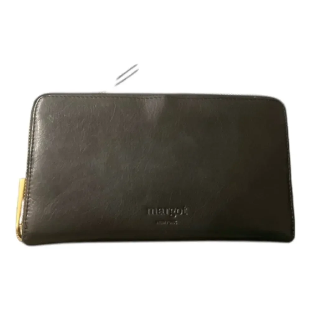 Margot black leather womens wallet